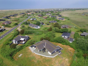 Holiday Home Chrisse - 550m from the sea by Interhome